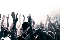 流量造假危在旦夕，粉絲經(jīng)濟“永垂不朽”